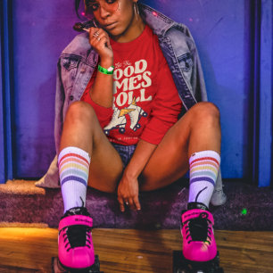 LÅT BRA TIMES ROLL RETRO ROLLER SKATE PÅ 80:ER T SHIRT