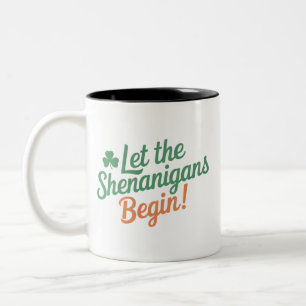 Låt bushen börja Roligt irländskt St Patricks  Två-Tonad Mugg