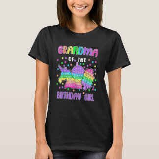 Låt det bli mormor på födelsedagstjejen. t shirt