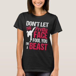 Låt dig inte luras av det söta ansiktet, jag är od t shirt