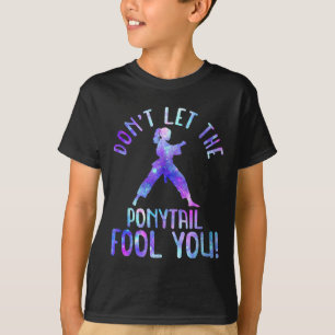 Låt Dig Inte Luras Av Hästsvansen Roligt För Karat T Shirt
