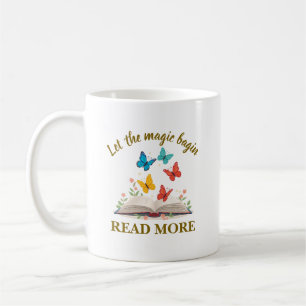 Låt Magin Börja Läs Mer Kaffemugg