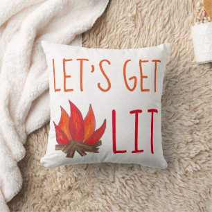 Låt oss få Lit Campfire Flames Funny Camping Kudde