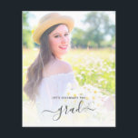 Låt oss fira fotot i Student Flygblad<br><div class="desc">Studenten övertäckte fotot party inbjudan med elegant typografi. Observera att denna budgetinbjudan är papper och mycket tunn. Kuvert ingår inte. För tjockare inbjudningar med medföljande kuvert och matchande produkter på samma tema,  se samlingen nedan.</div>