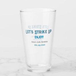 Låt oss strejka upp blått grått lycklig 10 födelse glaskopp