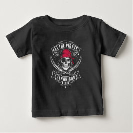 Låt Pirat shenanigans börja på Halloween Skull T Shirt
