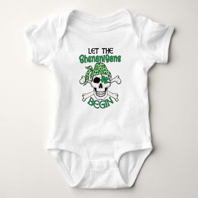 Låt shenaniganerna börja Sankt Patrick dag T Shirt (Framsida)