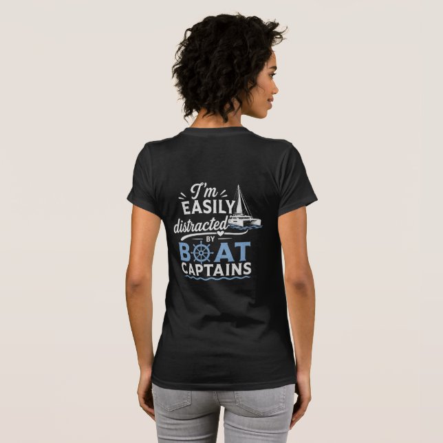 Lätt Distraherad 1 T Shirt (Hel baksida)