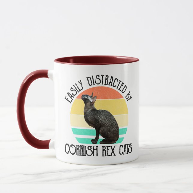 Lätt Distraherad Av Cornish Rex Katter Mugg (Vänster)