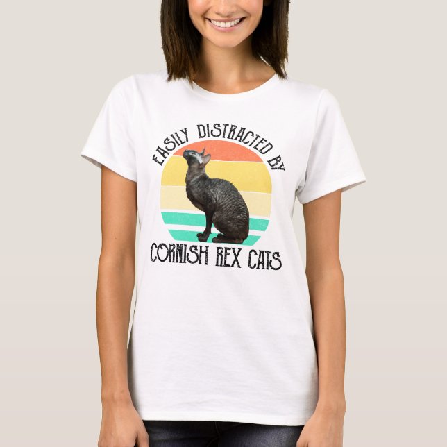 Lätt Distraherad Av Cornish Rex Katter T Shirt (Framsida)