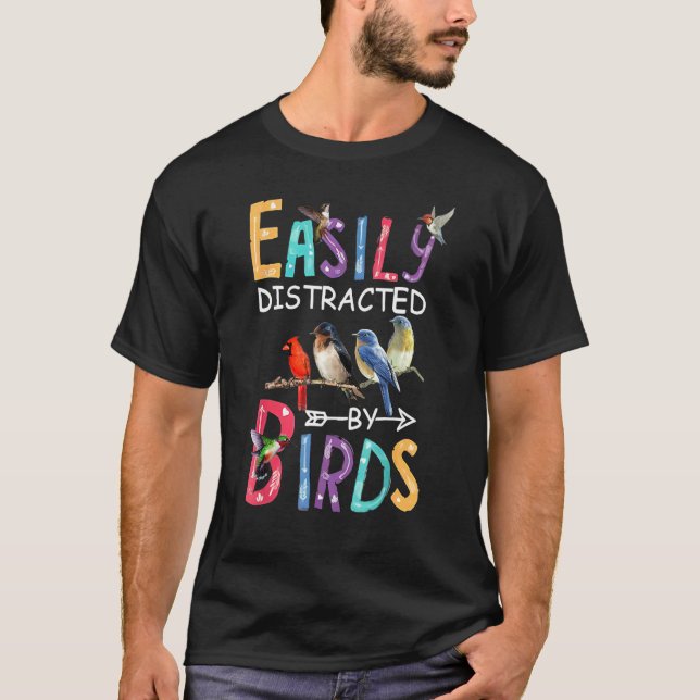 Lätt Distraherad Av Fåglar Papegoja Fågel T Shirt (Framsida)