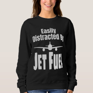 Lätt Distraherad Av Flygbränsle Flygplanspilot Fly T Shirt