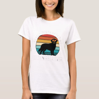 Lätt Distraherad av Golden Retriever Retro Solnedg T Shirt