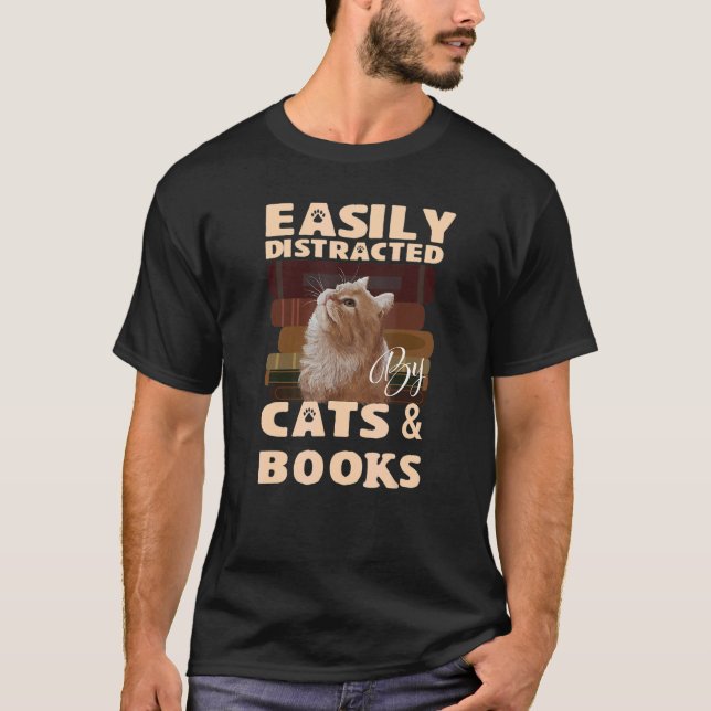 Lätt Distraherad Av Katter Och Böcker Böcker Katt  T Shirt (Framsida)