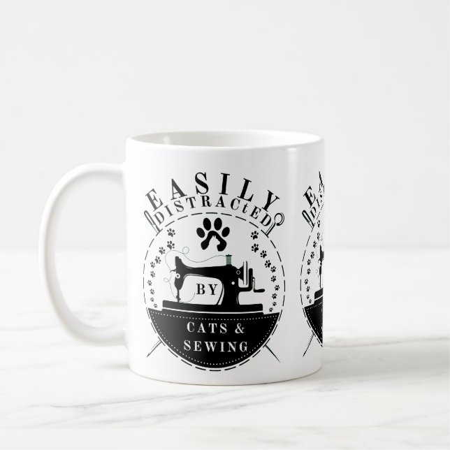 Lätt Distraherad Av Katter Och Sy  Kaffemugg (Vänster)