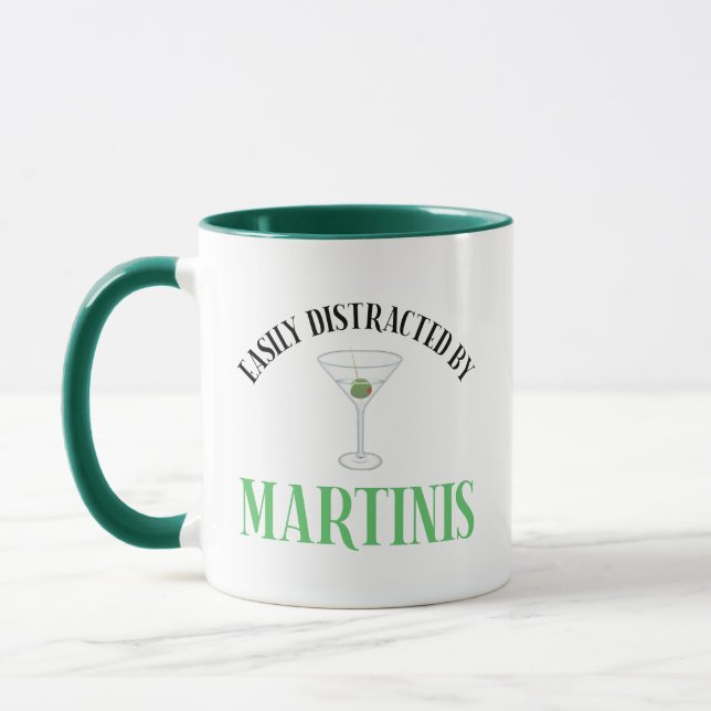 Lätt Distraherad Av Martinis Mugg (Vänster)