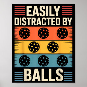Lätt distraherad av pickleball poster