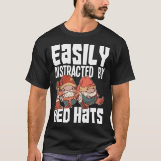 Lätt Distraherad Av Röda Hattar Trädgårdstomtar Gn T Shirt