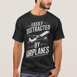 Lätt Distraherad Av T Shirt