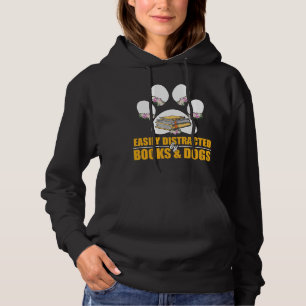 Lätt distraherat av bokar och boken för t shirt