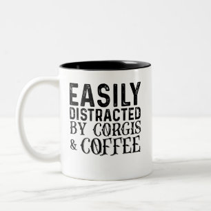 lätt spridd av korgis och kaffe Två-Tonad mugg