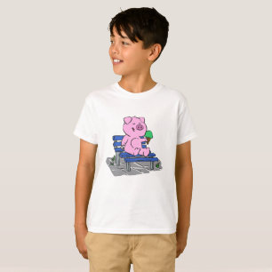 Lättare gris som äter glass välj tillbaka färg t shirt