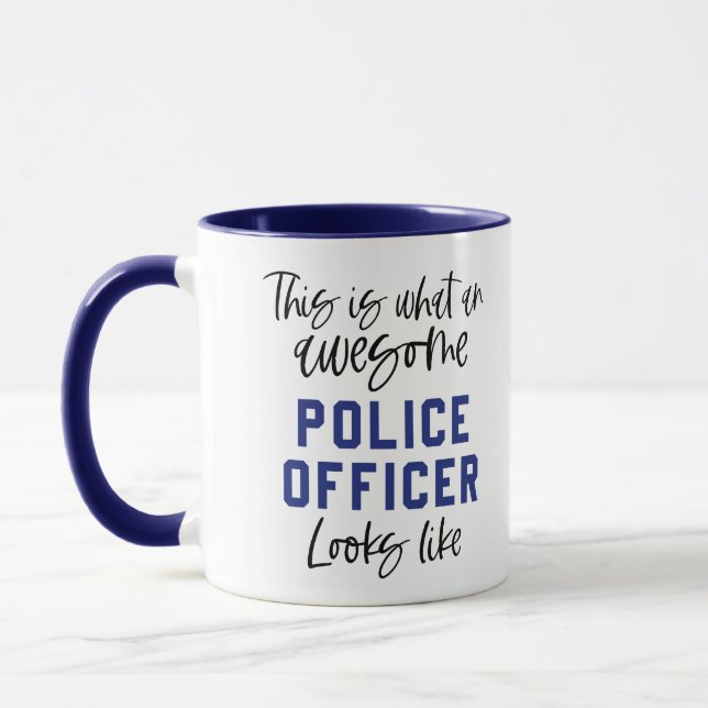 Lättare polistjänsteman i Fantastisk poliskår Papp Mugg (Vänster)