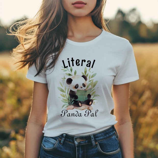 Lättare vattenfärgsPanda Läsning A Bok T Shirt (Skapare uppladdad)