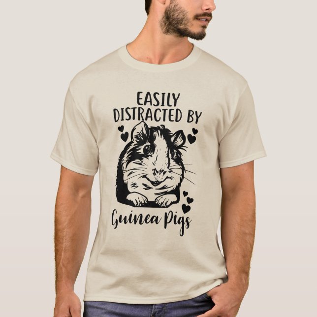 Lättdistraherat av Guineas Grisar flony Djurälskar T Shirt (Framsida)