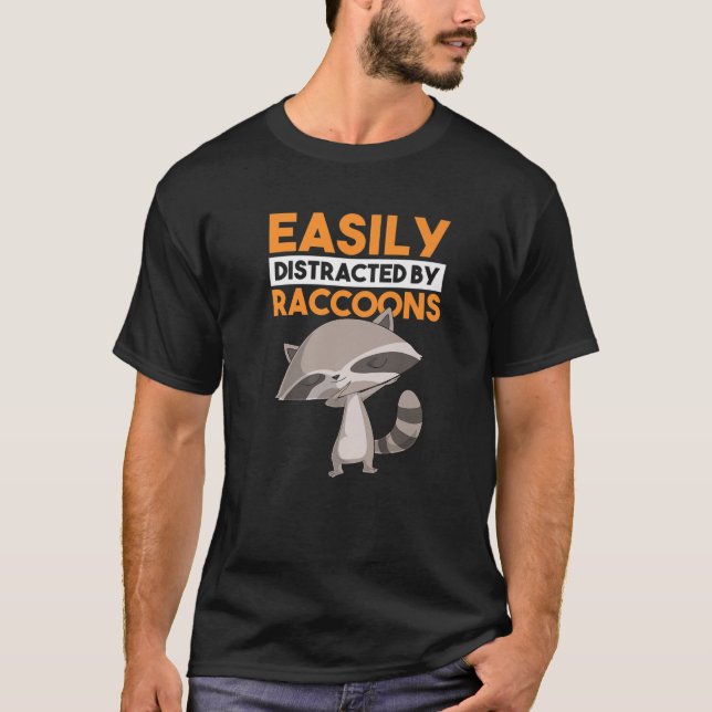 Lättdistraherat av Raccoons Funny Dabbing Dab Da T Shirt (Framsida)