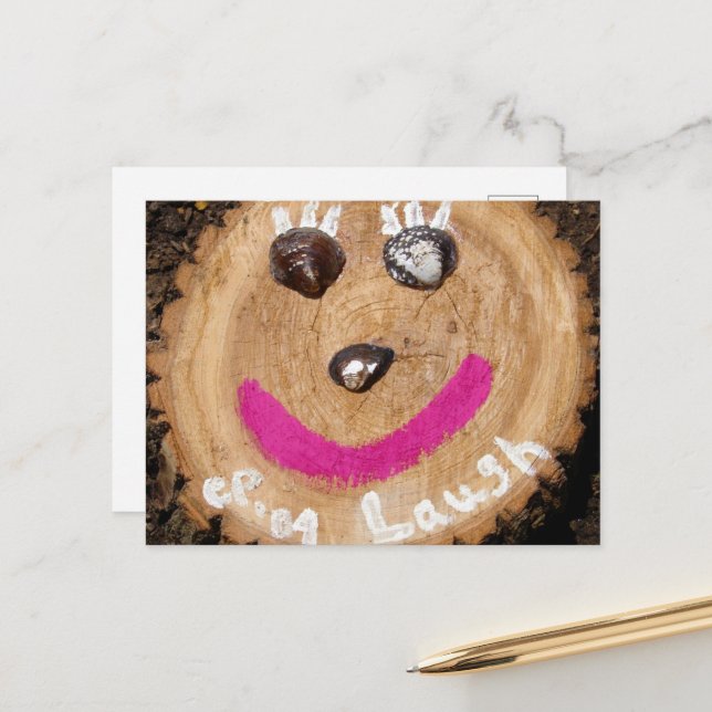 Latterträd Ansikte med Musselskal Vykort (Fram/Back In Situ)