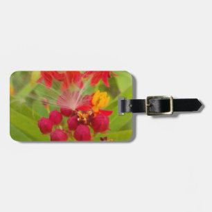Lättfärgad Blommigt med Milkweed Art Print Bagagebricka