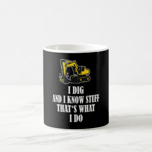 Lättfunnig byggarbetares grävmaskiner kaffemugg