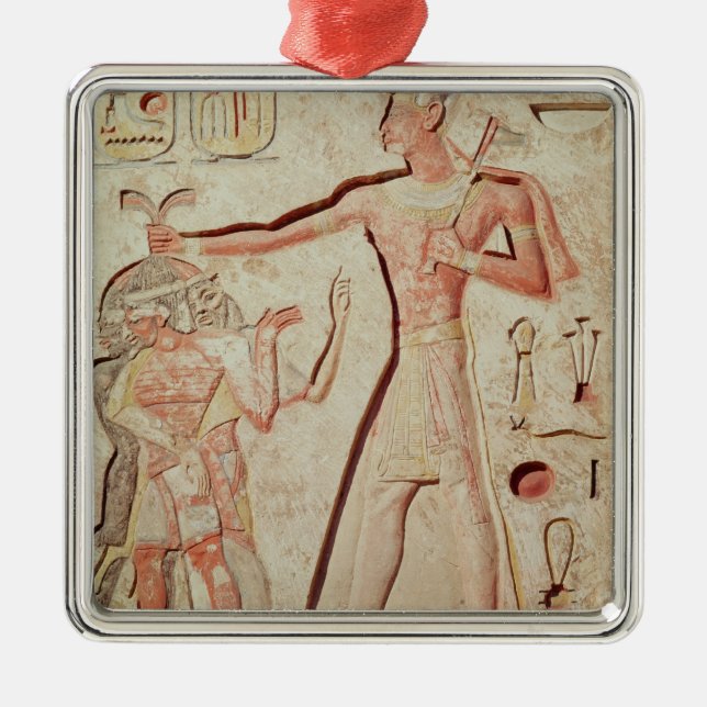 Lättnad som visar Ramesses II slå fiender Julgransprydnad Metall (Framsidan)