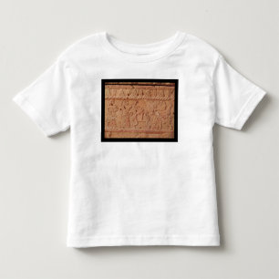 Lättnad som visar tjänare som betalar vördnad t t-shirt