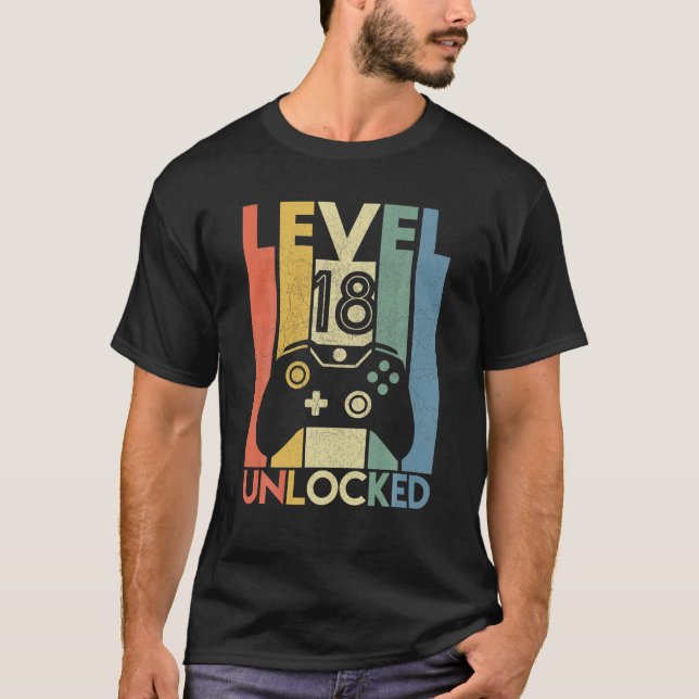 Lättolåst 18-dagars olåst videospelare t shirt (Framsida)