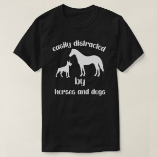 Lättspridd av hästar och Hundar T Shirt