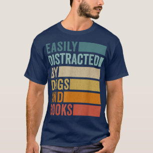 Lättspridd av Hundar och Bokar T Shirt