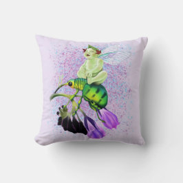 Laughing Baby Pixie Riding a Beetle Kudde