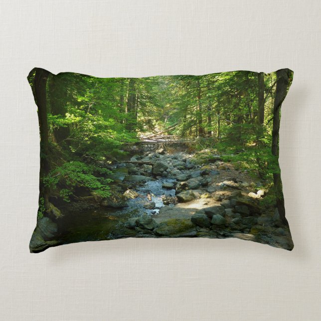 Laughingwater Creek vid Mount Rainier National Par Prydnadskudde (Framsidan)