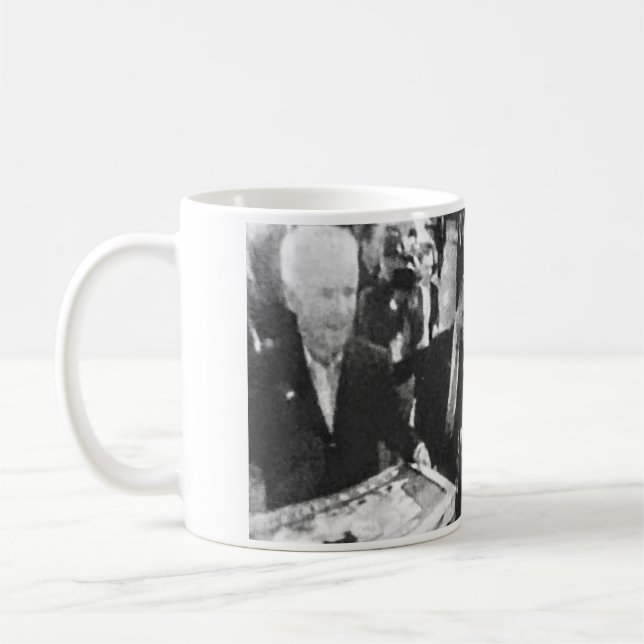 #LAURAHGUILLENWRIGHT & #JOEBIDEN KAFFEMUGG (Vänster)