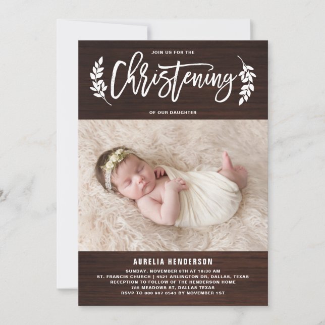 Laurel Wandec Rustic Wood Photo Christening Inbjudningar (Framsida)