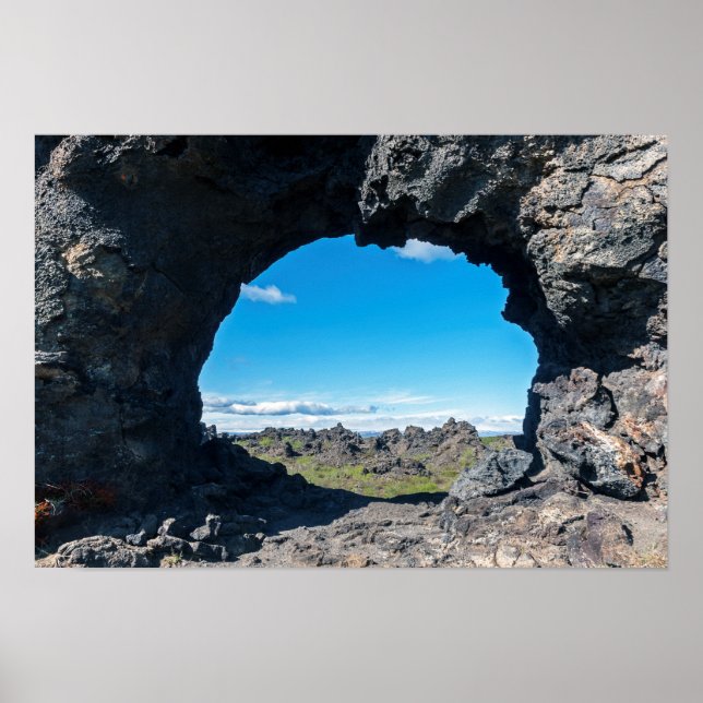 Lava-fönster vid Dimmuborgir, Myvatn area - Island Poster (Framsidan)