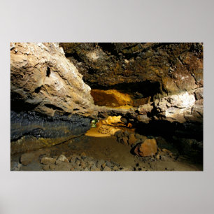 Lava tubave poster