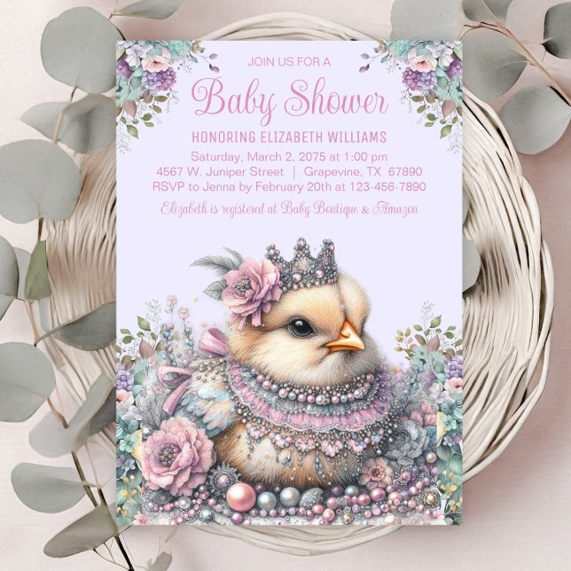 Lavendel Chick Baby Shower Inbjudningar (Beautiful little chick with crown and jewels on a pastel floral background. )