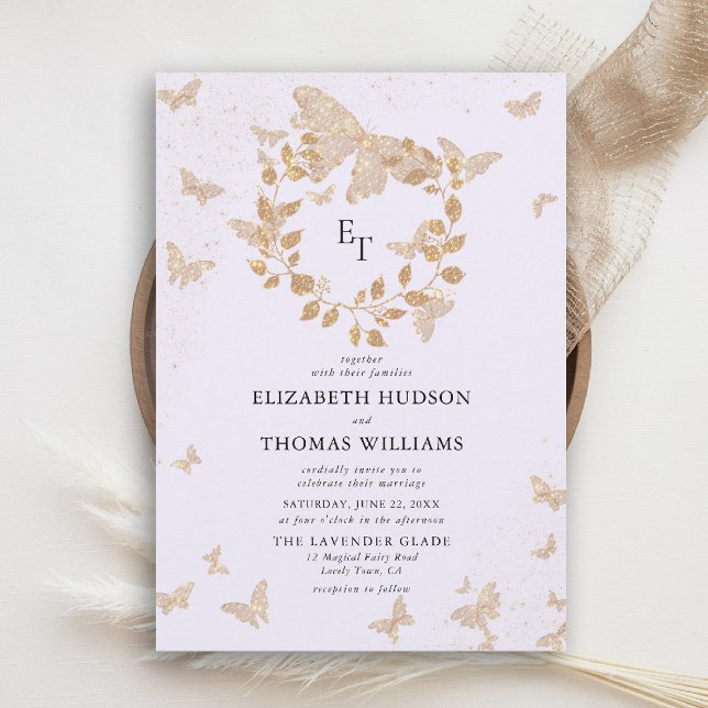 Lavendel Guld Fjärilar Eucalyptus Krans Bröllop Inbjudningar (butterfly wedding invitation lavender gold purple eucalyptus crest elegant modern romantic)