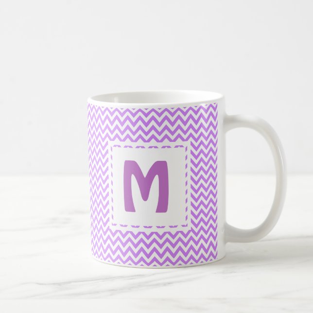 Lavendel Lila Chevron Favorit Mugg Monogram (Höger)