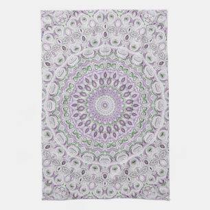 Lavendel och grön mandala mönsterdesign kökshandduk