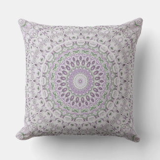Lavendel och grön mandalamönsterdesign kudde
