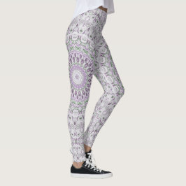 Lavendel och grön mandalamönsterdesign leggings